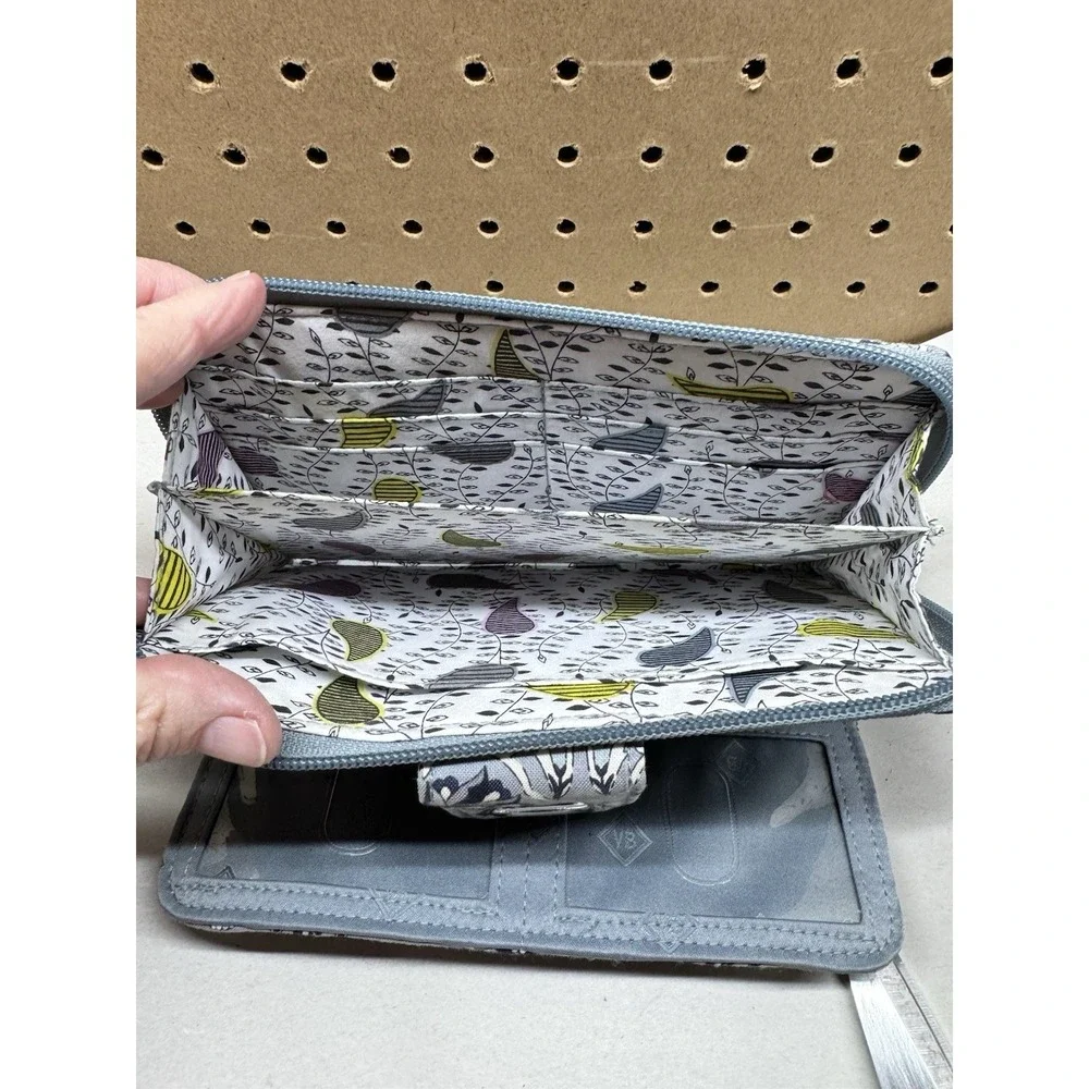 Vera Bradley RFID Turnlock Wallet‎ in Plaza Tile Floral